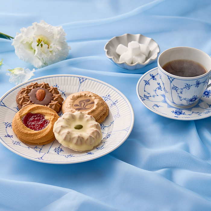 4種の焼き菓子＆ロイヤル コペンハーゲン ドリップコーヒー＆ティー